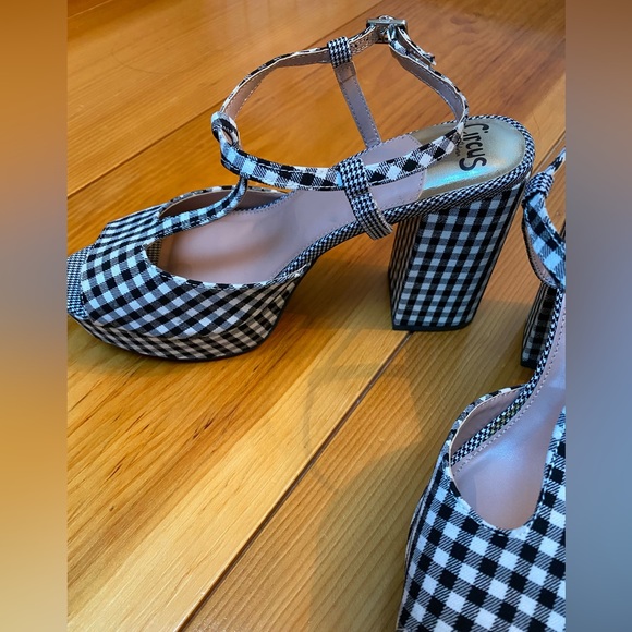 🍒 Circus by Sam Edelman/Torrid Gingham Nicolette Platform Heels - Picture 3 of 8